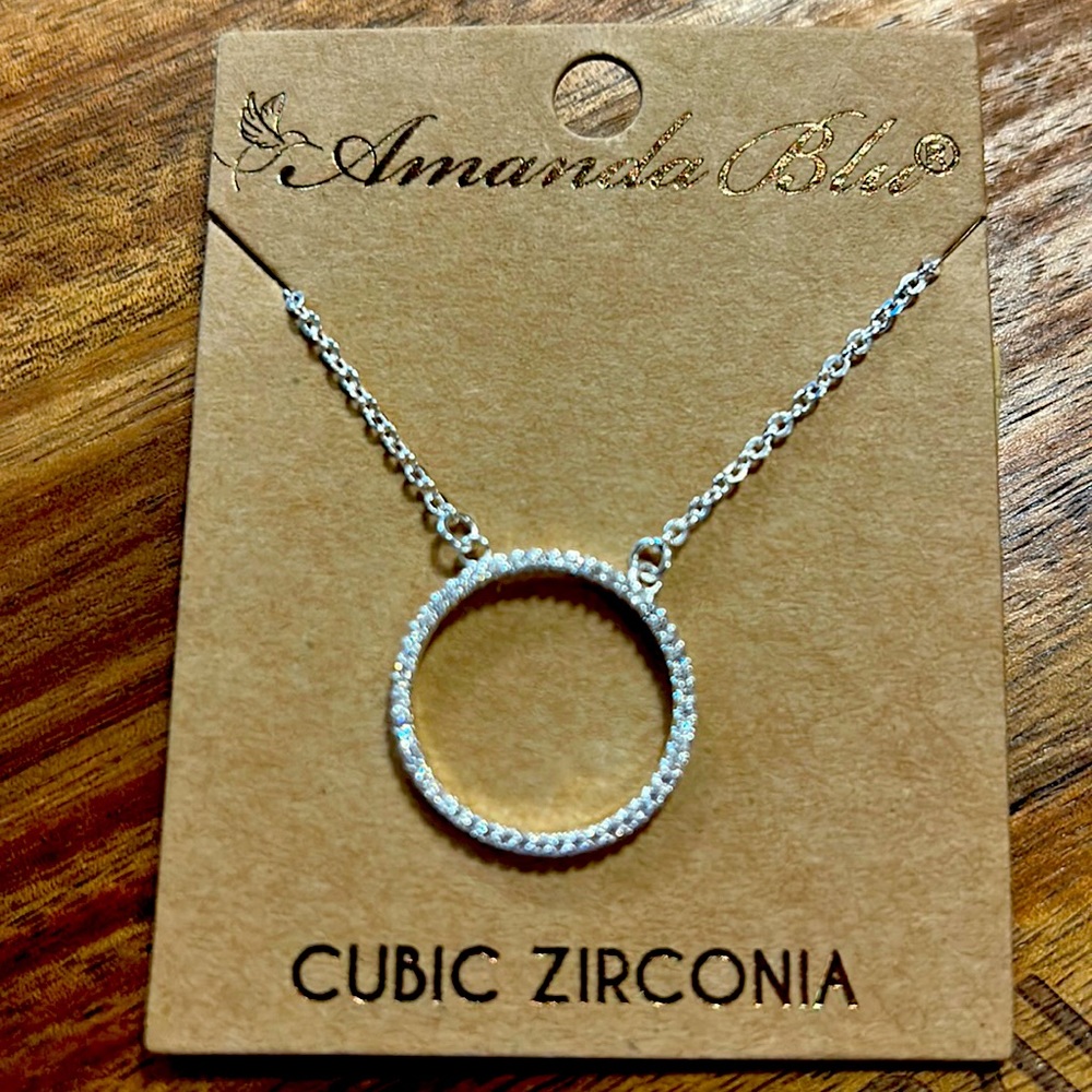 Silver hoop necklace